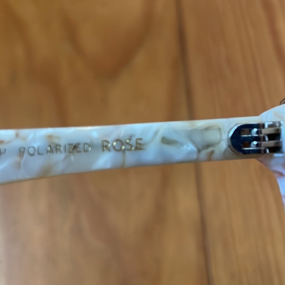 Diff mirrored sunglasses - Picture 4 of 5